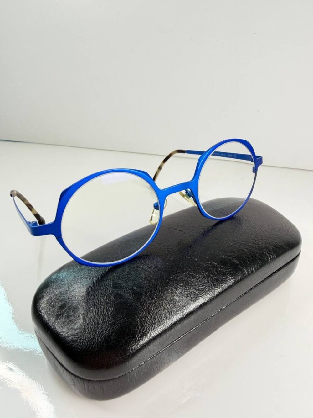 Xavier Garcia KANON Eyeglasses – Electric Blue | Size 46-22-135 | Made in Spain